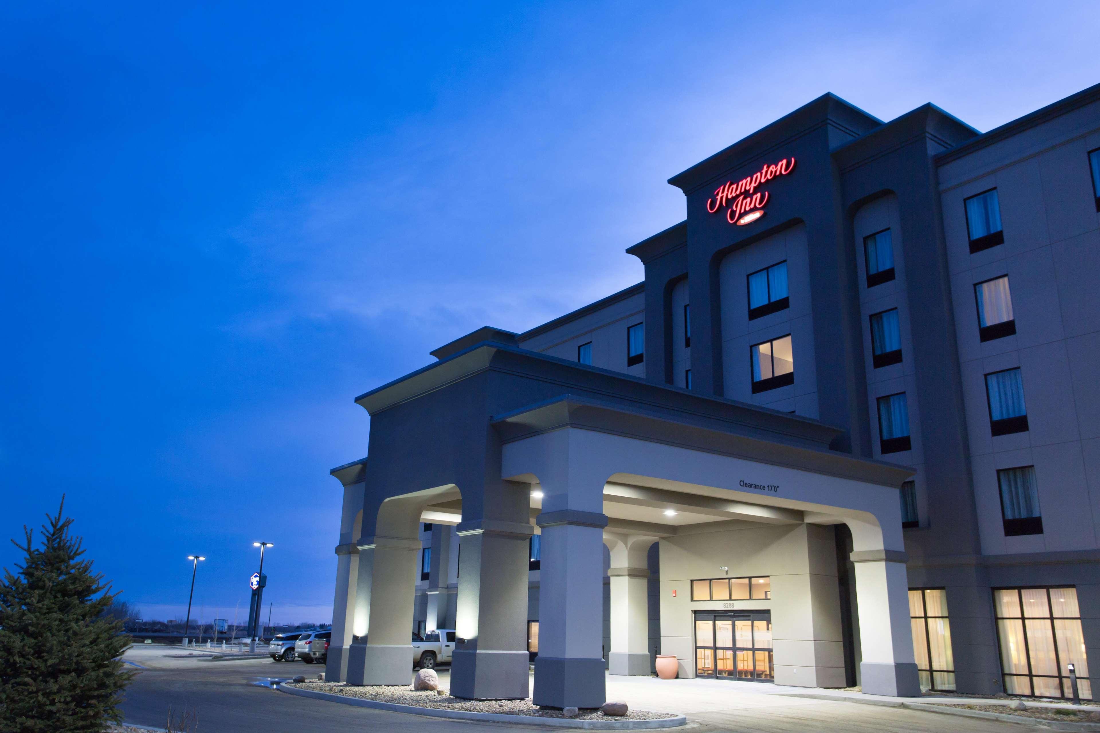 Hampton Inn By Hilton Ллойдмінстер Екстер'єр фото